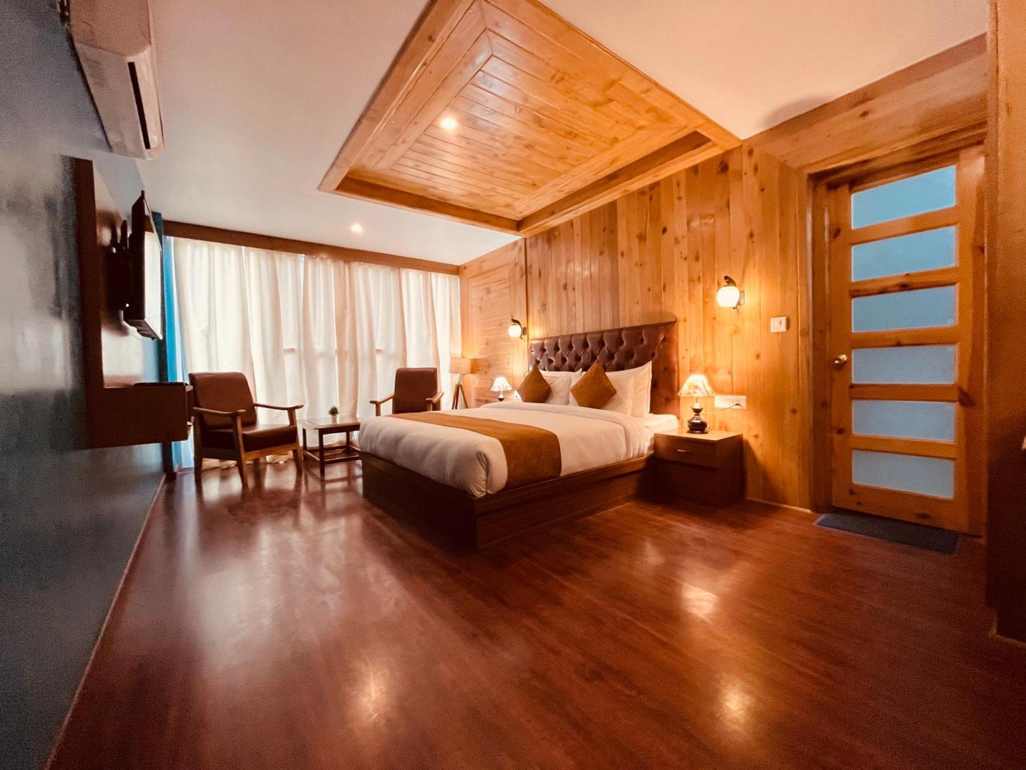 Vista Resort, Manali - ! Near Mall Road !! Hot & Cold Ac Rooms !! Best Selling !! Big Parking !! Luxury Collection !! Open Terrace !! Lift !! Playing Zone !! Property Of The Year ! Exterior foto