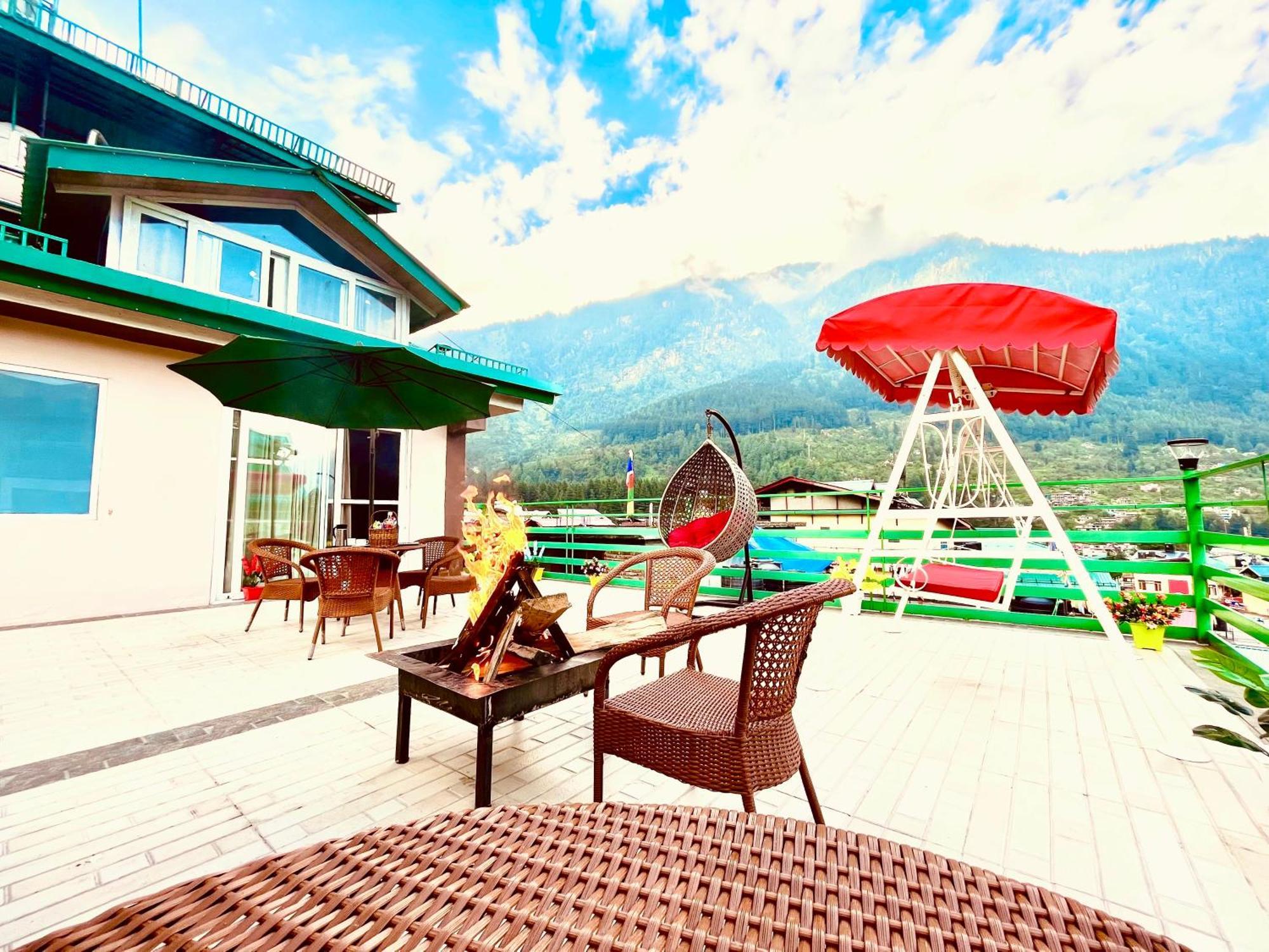 Vista Resort, Manali - ! Near Mall Road !! Hot & Cold Ac Rooms !! Best Selling !! Big Parking !! Luxury Collection !! Open Terrace !! Lift !! Playing Zone !! Property Of The Year ! Exterior foto