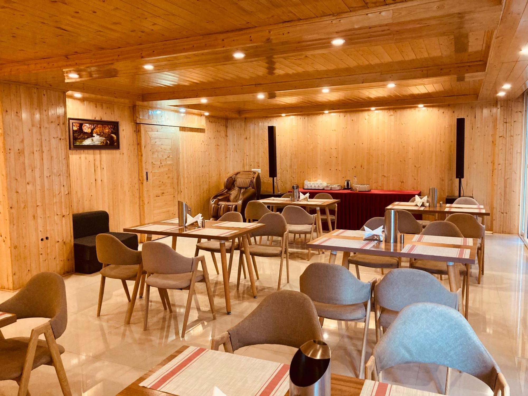 Vista Resort, Manali - ! Near Mall Road !! Hot & Cold Ac Rooms !! Best Selling !! Big Parking !! Luxury Collection !! Open Terrace !! Lift !! Playing Zone !! Property Of The Year ! Exterior foto